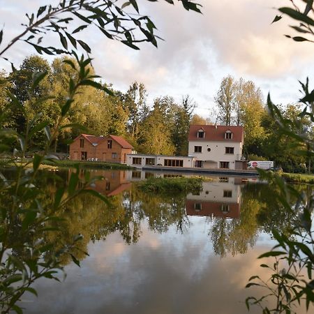 La Cascade Acomodação com café da manhã Estrée-Wamin Exterior foto